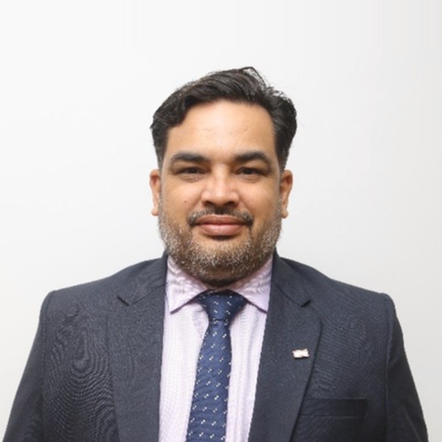 Dr. Vijaykumar Girhe, Dentist